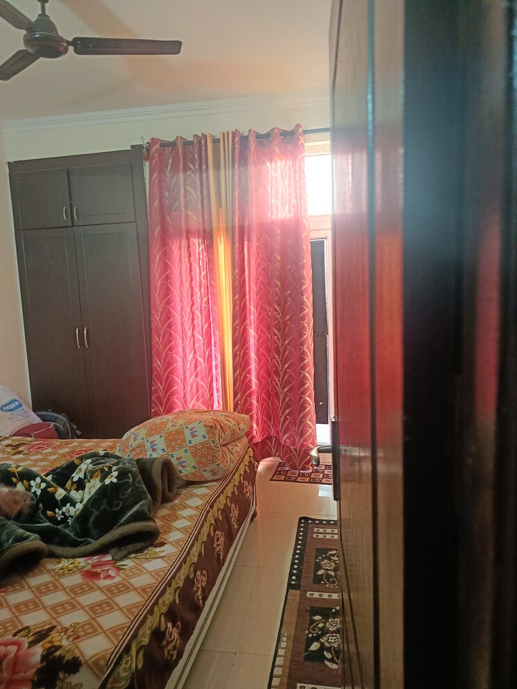 Bedroom, amrapali-silicon-city 2 Bedroom 1180 Sq.Ft. Apartment In Sector 76 Noida 8151829
