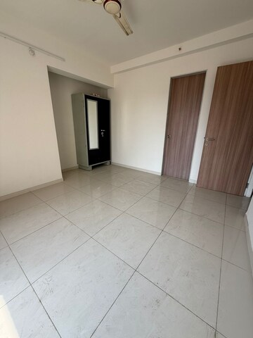 Room in 3 BHK Apartment at Godrej Emerald, Ghodbunder Road – for Rent
