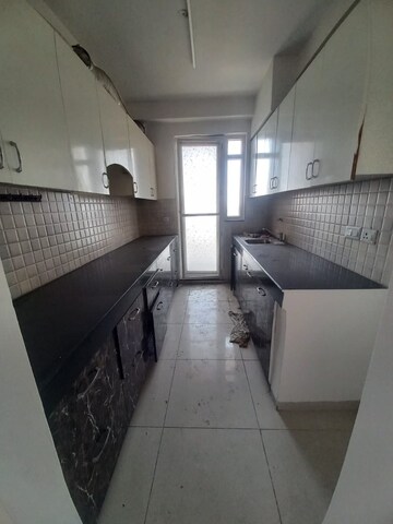 Kitchen in 2 BHK Apartment at BPTP Discovery Park, Sector 80 – for Rent