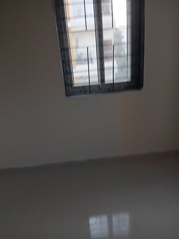Furnished Amenities in 2 BHK Apartment at Manikonda – for Rent