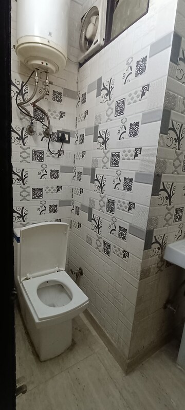 Bathroom in 2.5 BHK Builder Floor at Govindpuri – for Rent