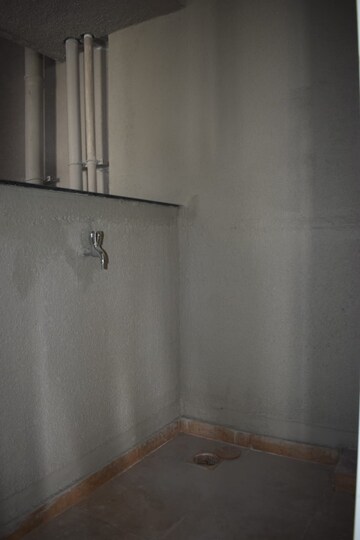 Room in 4 BHK Apartment at Mantra Monarch, Balewadi – for Rent