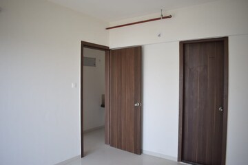 Room in 4 BHK Apartment at Mantra Monarch, Balewadi – for Rent