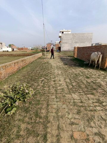  Plot – Exterior View View at Jankipuram Extension - for Sale