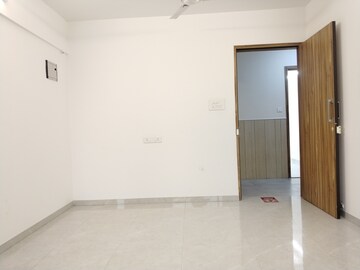 Room in 2 BHK Apartment at Rishikesh Heights, Taloja – for Rent