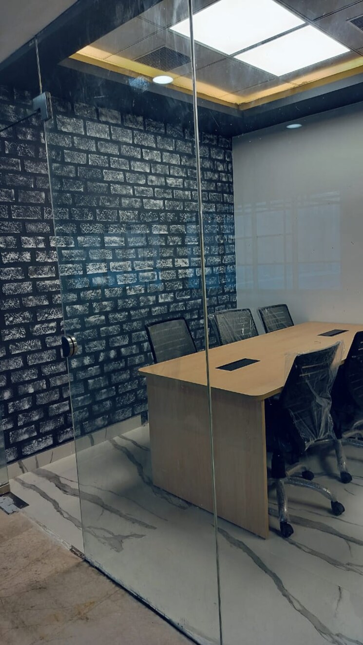 Team Area, alphathum Commercial Office Space 1700 Sq.Ft. In Sector 90 Noida 8152006