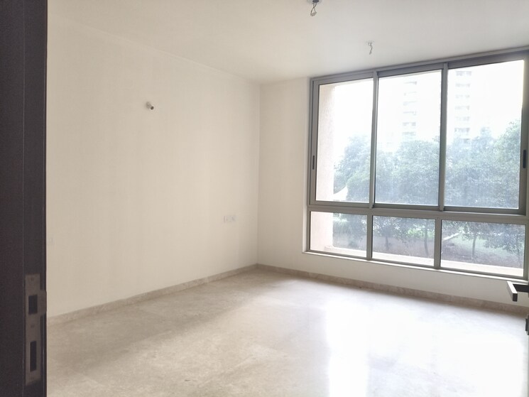 Room, one-hiranandani-park 3 Bedroom 1300 Sq.Ft. Apartment In Ghodbunder Road Thane 8152011