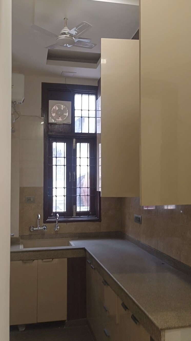 Room, new rajinder nagar 3 Bedroom 1152 Sq.Ft. Builder Floor In New Rajinder Nagar Delhi 8152015