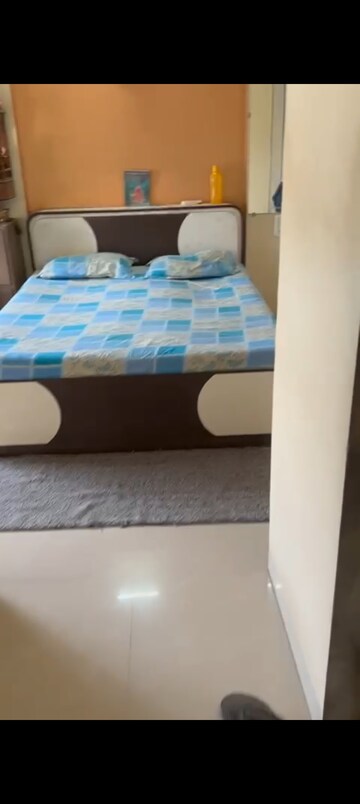 Bedroom in 2 BHK Apartment at Kingston Palace, Malad West – for Rent