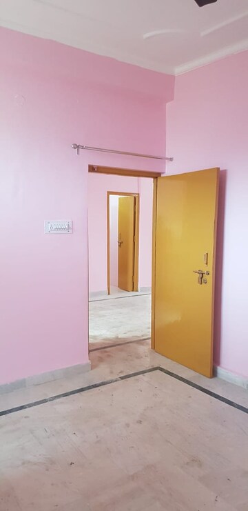 Room in 3 BHK Apartment at Faizabad Road – for Rent