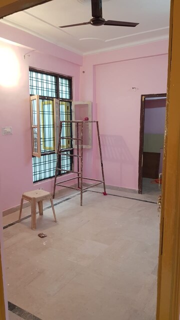 Room in 3 BHK Apartment at Faizabad Road – for Rent