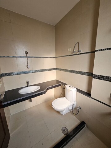 3 BHK Builder Floor For Rent in SS Southend Floors, South City 2