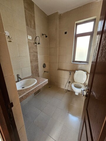 Bathroom in 3 BHK Builder Floor at SS Southend Floors, South City 2 – for Rent