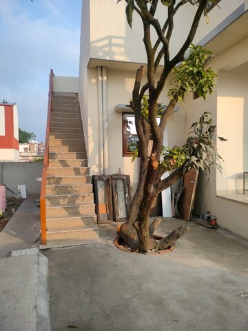 Gym in 3 BHK Builder Floor at Nehrugram – for Rent