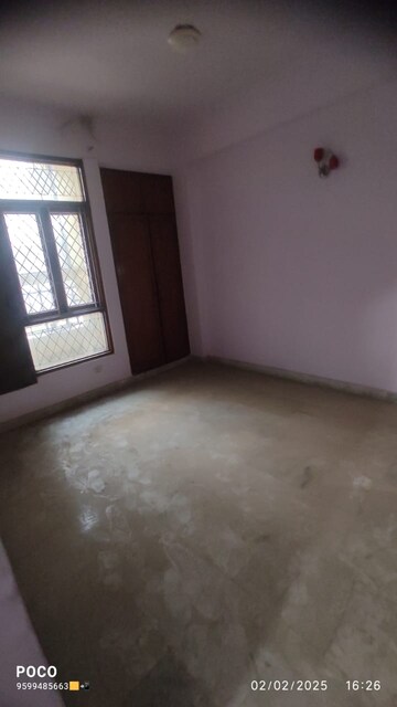 Room in 3.5 BHK Builder Floor at Mehrauli – for Rent