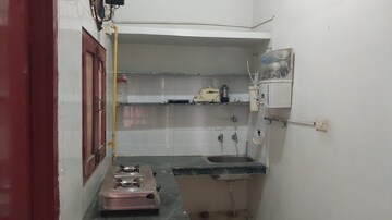 Furnished Amenities in 2 BHK Independent House at Gomti Nagar – for Rent