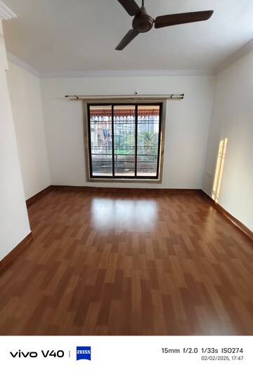 Room in 2 BHK Apartment at Tanushree Heights CHS, Nerul – for Rent