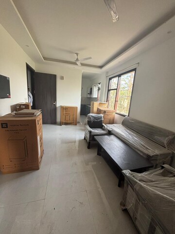 Living Room in 2 BHK Builder Floor at Sector 52 – for Rent