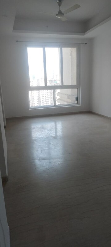 Room in 3 BHK Apartment at Mahagun Mezzaria, Sector 78 – for Rent