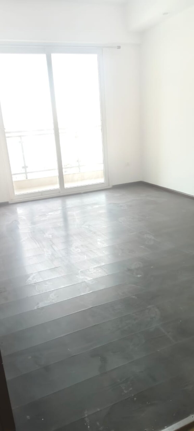 Room, mahagun-mezzaria 3 Bedroom 3070 Sq.Ft. Apartment In Sector 78 Noida 8152170