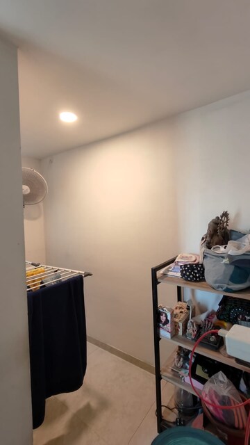 Utility Room in 3 BHK Apartment at Lodha Amara, Kolshet Road – for Sale