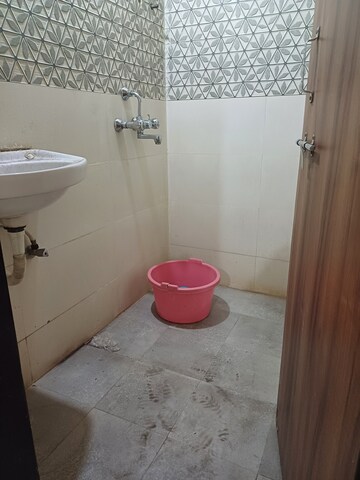 Bathroom in 1 BHK Apartment at Rabale – for Rent