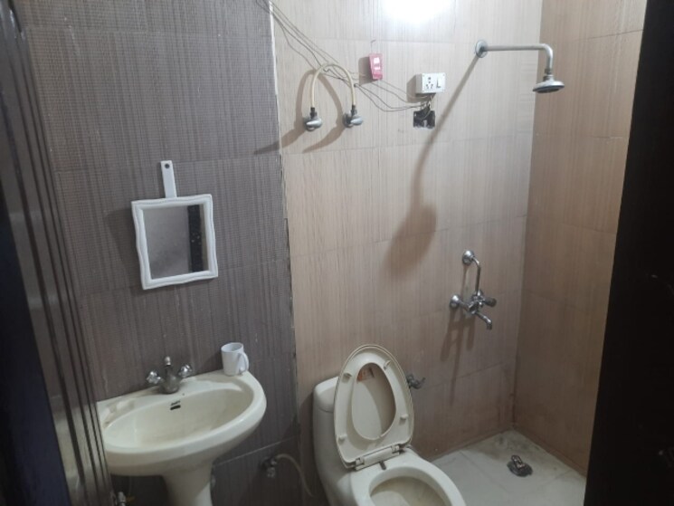 Bathroom, raghav-homes 2 Bedroom 900 Sq.Ft. Builder Floor In Indrapuram Ghaziabad 8152172