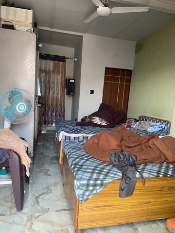 Bedroom in 1 RK Builder Floor at Kanha Apartments Indirapuram, Shakti Khand 2 – for Rent
