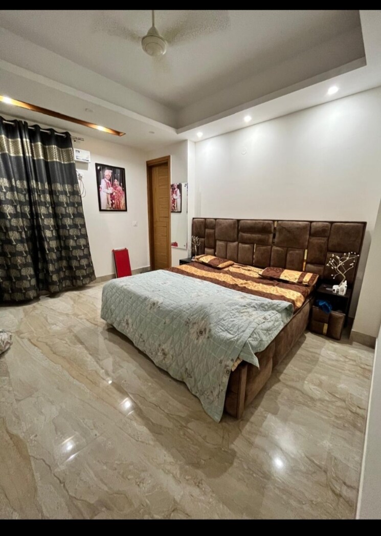 Bedroom, raj nagar extension 4 Bedroom 194 Sq.Yd. Builder Floor In Raj Nagar Extension Ghaziabad 8152217