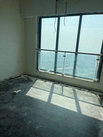 Room in 3 BHK Apartment at Celestia Spaces, Sewri – for Rent