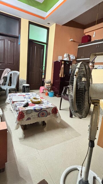 Parking in 2 BHK Builder Floor at Soho Apartments, Shakti Khand – for Sale