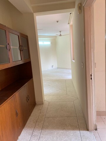 Bathroom in 2 BHK Apartment at DLF The Princeton Estate, Dlf Phase V – for Rent