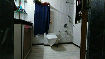 Bathroom in 2 BHK Apartment at Satellite Tower, Goregaon East – for Rent