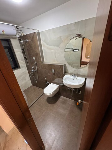 Team Area in 3 BHK Apartment at Kalpataru Radiance, Goregaon West – for Rent
