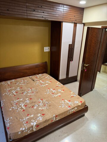 Bedroom in 3 BHK Apartment at Kalpataru Radiance, Goregaon West – for Rent