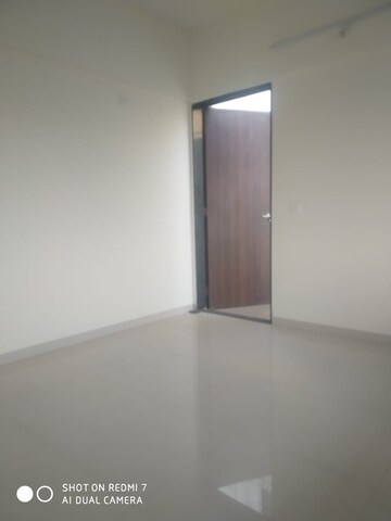 Room in 3 BHK Apartment at Sanghvi Shells, Baner – for Rent