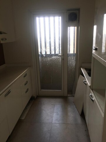 Bathroom in 3 BHK Apartment at Lodha Fiorenza, Goregaon East – for Sale