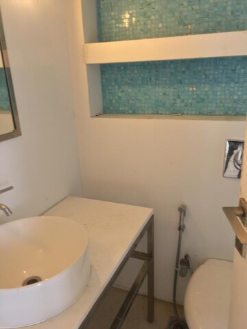 Team Area in 3 BHK Apartment at Lodha Fiorenza, Goregaon East – for Sale