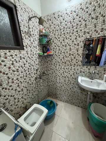 Bathroom in 2 BHK Builder Floor at Kanha Apartments Indirapuram, Shakti Khand 2 – for Rent