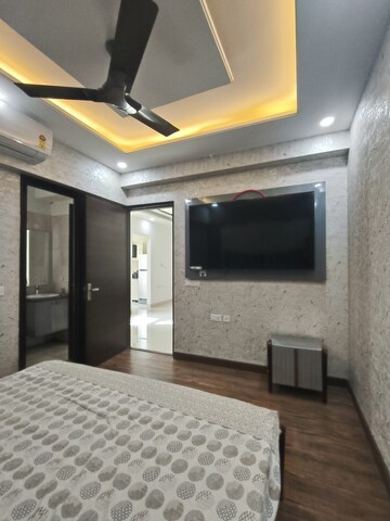 Bedroom in 2 BHK Apartment at Aerocity – for Rent