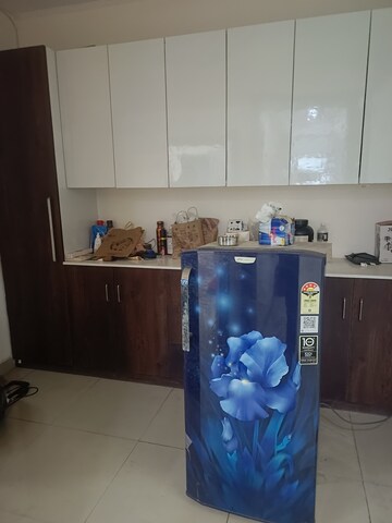 Master Bedroom in 3 BHK Apartment at Amrapali Silicon City, Sector 76 – for Rent