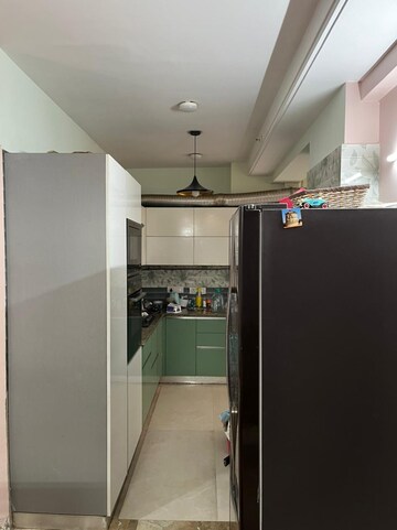Furnished Amenities in 3 BHK Apartment at Amrapali Silicon City, Sector 76 – for Rent