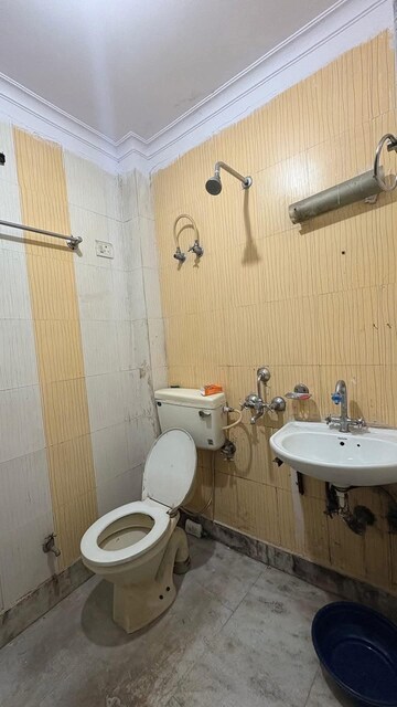 Bathroom in 1 BHK Builder Floor at Saket – for Rent