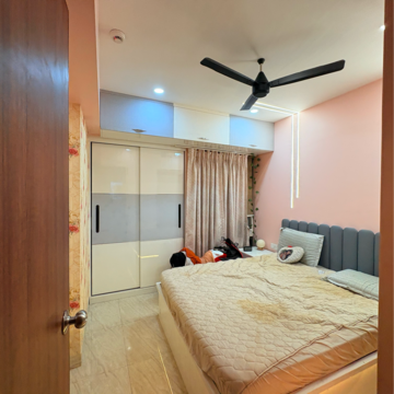 Bedroom in 1 BHK Apartment at Lodha Quality Home Tower 2, Saket Complex – for Sale