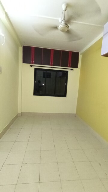 Room in 1 BHK Apartment at Sunrise CHS Mhada, Goregaon East – for Rent