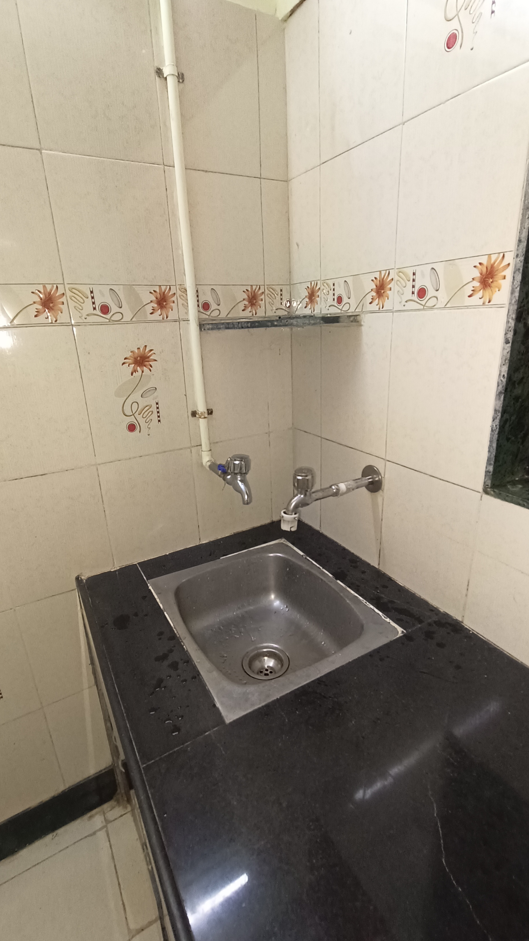 Furnished Amenities in 1 BHK Apartment at Sunrise CHS Mhada, Goregaon East – for Rent