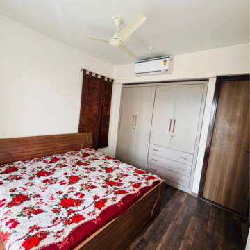 Bedroom in 2 BHK Apartment at Piramal Vaikunth Vama, Ashok Nagar – for Rent