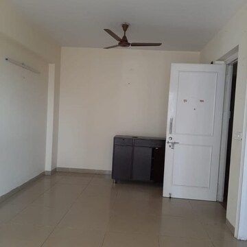 Room in 3 BHK Apartment at Eros Wembley Estate, Sector 50 – for Rent