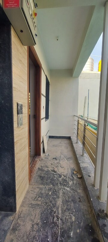 Building Lobby in 2 BHK Builder Floor at Hsr Layout – for Rent