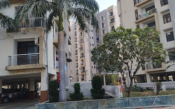 2 BHK Apartment For Rent in Omega Green Park, Faizabad Road